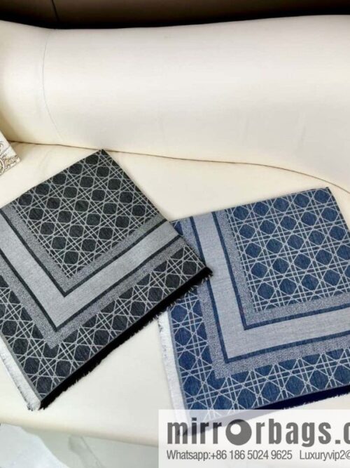 a1697552524812_1462-800x800gxxxstkpecl32607_20250626031119.jpg DIOR Cannage Rattan Plaid Shawl