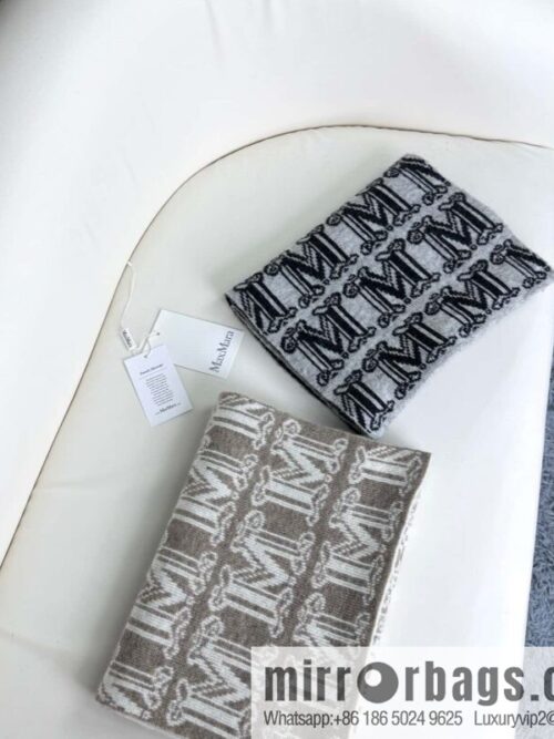 a1697729579619_0508-800x800kbhnbj4xff322197_20250625220420.jpg Max Mara Replica Luxury Handbag GZ Latest M Knitted Cashmere Towel