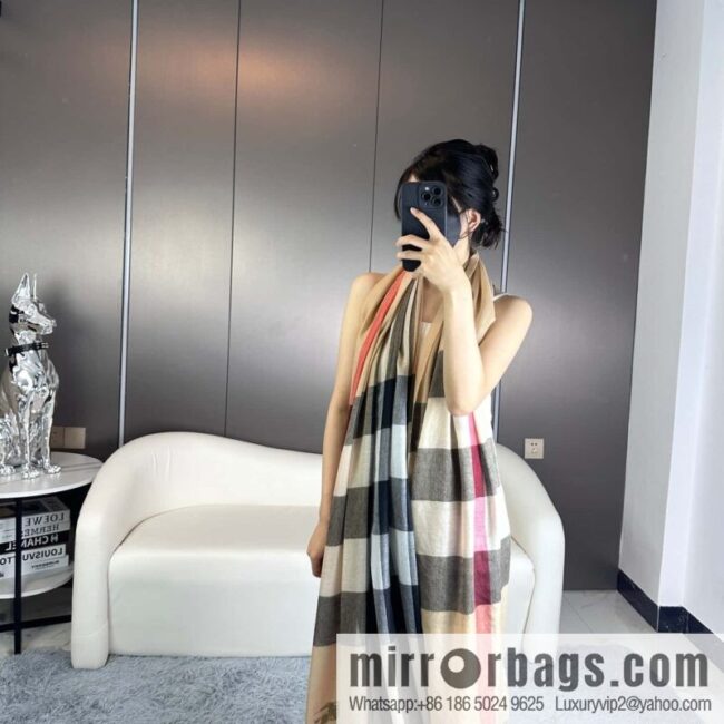 Burberry 2023 New Cashmere Scarf
