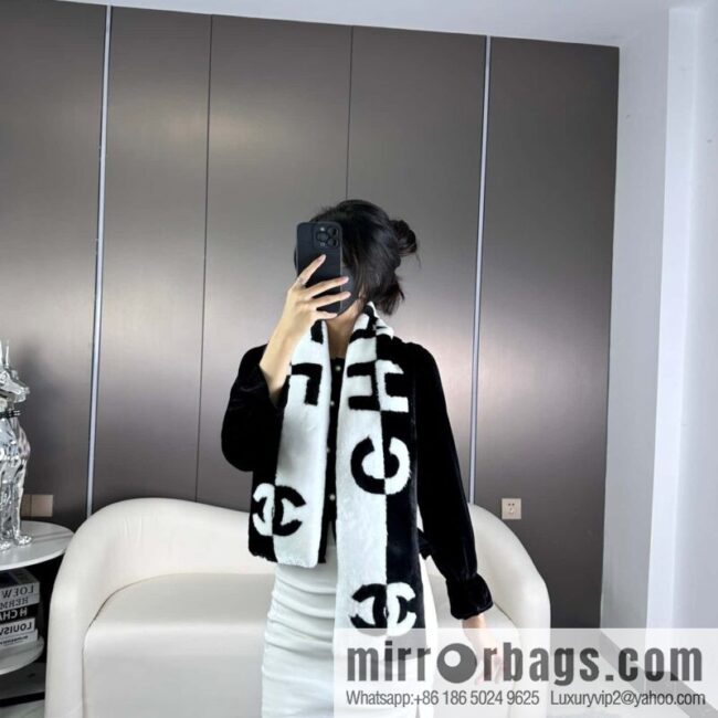 a1698593749082_5288-800x800zplmubyawu021628_20250625214448.jpg CHANEL new autumn and winter models, imported artificial fur and cashmere scarves and shawls