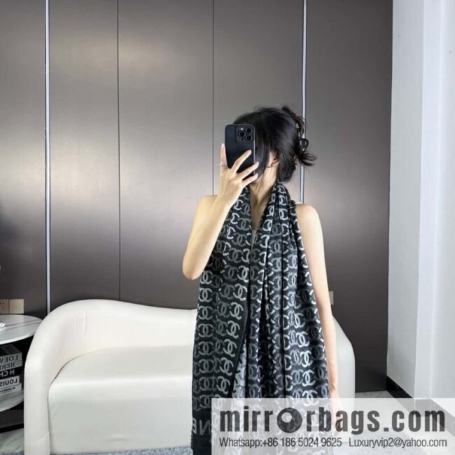 CHANEL double C letter logo shawl