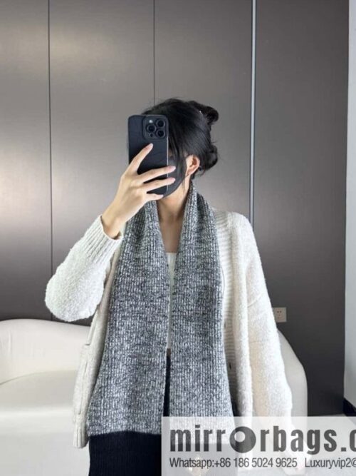 a1699283223208_0182-800x800nbj1li0lfif21455_20250625213954.jpg LV color scheme knitted cashmere scarf