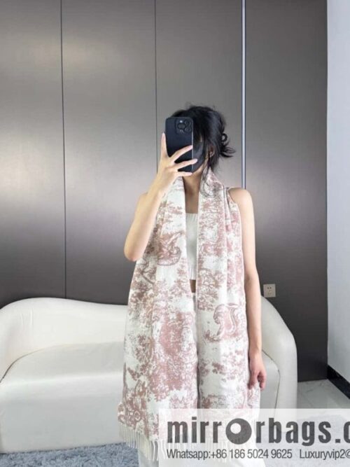 a1700324824117_0026-800x800vtud2vq2pts21132_20250625212940.jpg DIOR Sauvage printed scarf