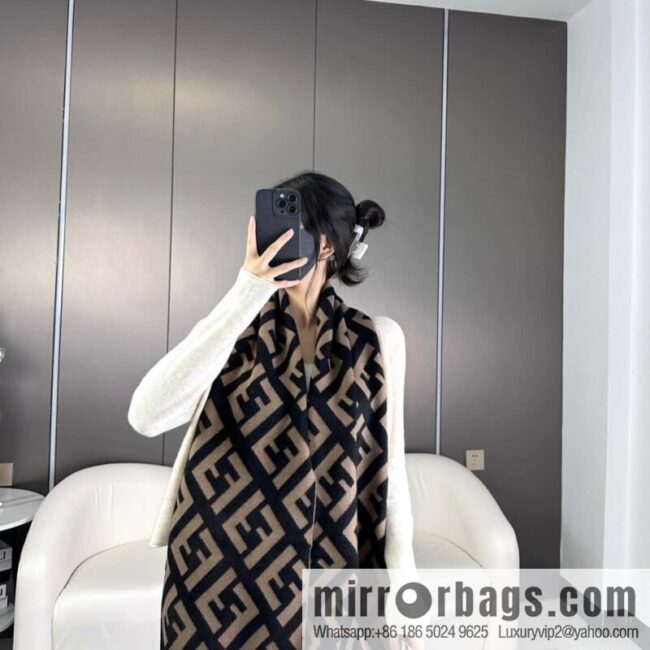 FENDI presbyopia scarf