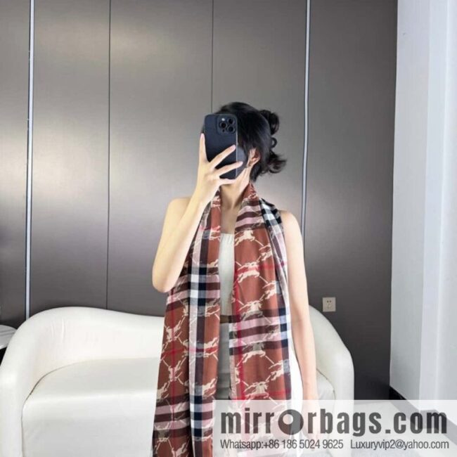 Burberry B Double-Sided Plaid Jacquard Warhorse, Thin Double-Sided Shawl