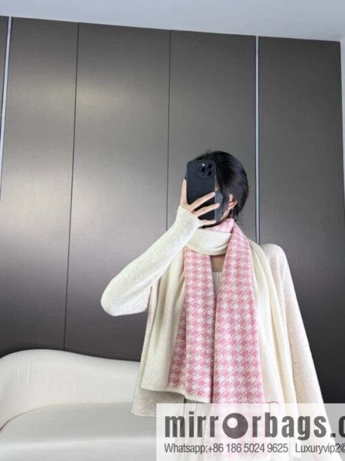 a1704298963536_7766-800x800fb2qkv5ko3p8280_20250625134852.jpg DIOR limited edition cashmere knitted scarf