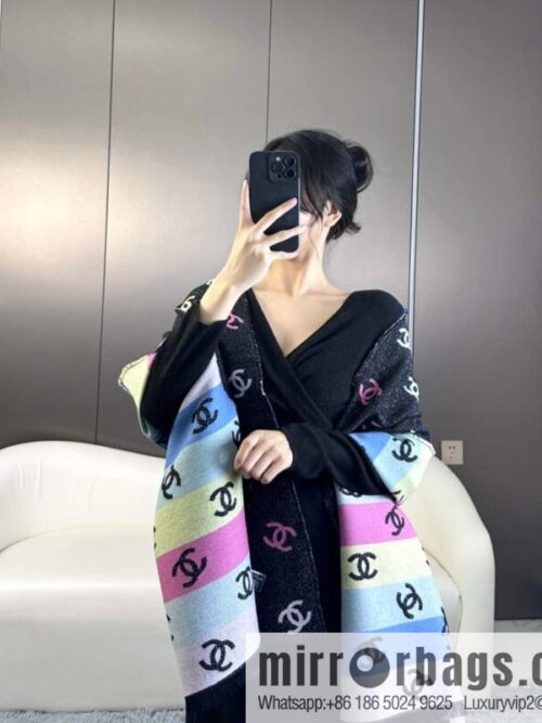 a1705510484955_8848-800x800v1uflbwt4rk7873_20250625133023.jpg CHANEL 24C color logo scarf