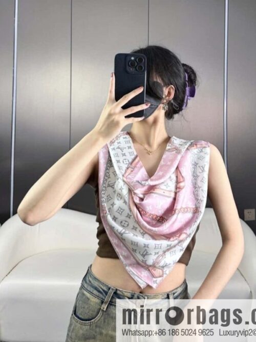 LV belt square towel M70638
