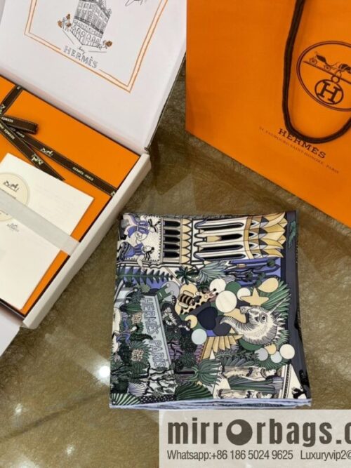 i1652423934_1354_0-800x800awyc4eortsu75331_20250630172820.jpg Hermes \"Animal City\" 100% silk scarf