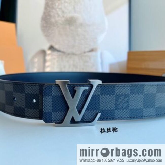 LV/Louis Vuitton Monogram Canvas. Damier Canvas Men\'s 40mm Belt
