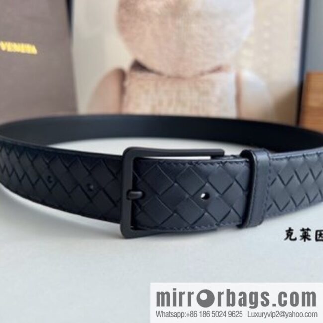 BV Baodian, imported calfskin woven small squares become a typical logo 3.5cm belt