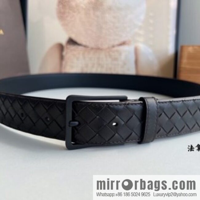 BV Baodian, imported calfskin woven small squares become a typical logo 3.5cm belt
