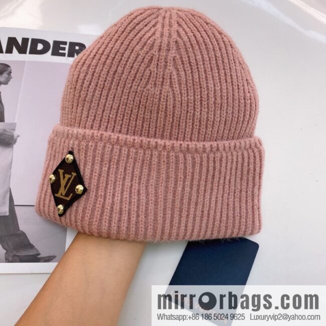 LV Louis Vuitton autumn and winter wool knitted wool hat