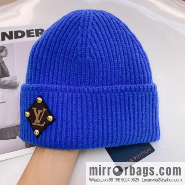 LV Louis Vuitton autumn and winter wool knitted wool hat