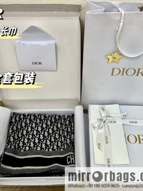 i1664617161_6164_0-800x800eqmgrd3kqd166046_20250630120858.jpg Dior Oblique printed double silk towel