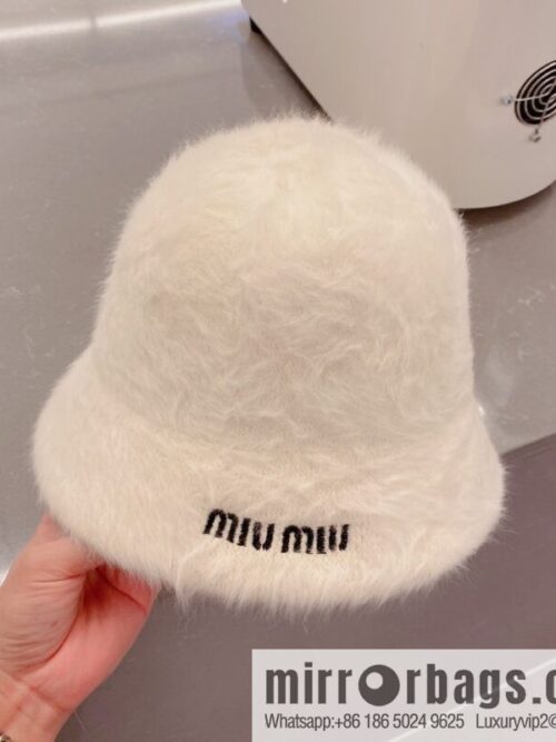 Miumiu miumiu rabbit fur top hat