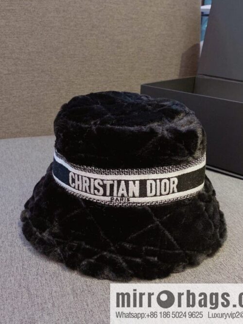 Dior 2022 autumn and winter new thickened warm bucket hat