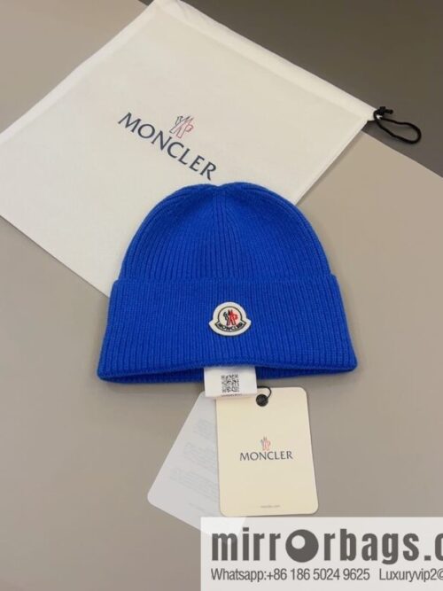Moncler Color Unisex Knitted Hat