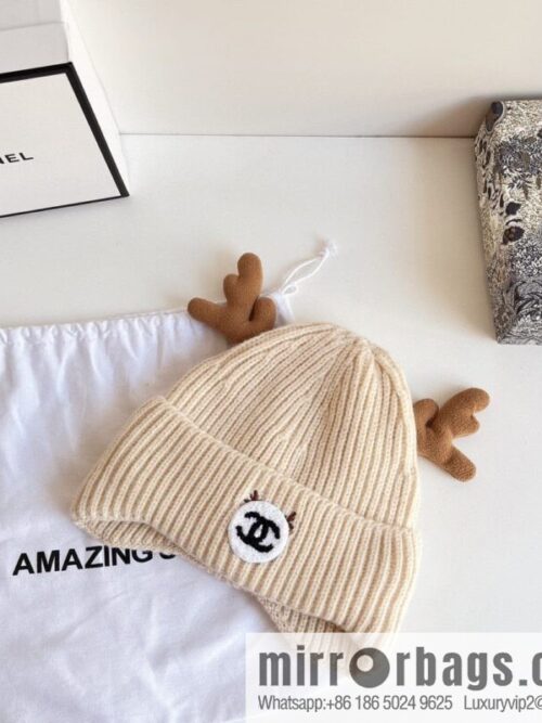Chanel 2022 autumn and winter new Christmas series plush wool hat