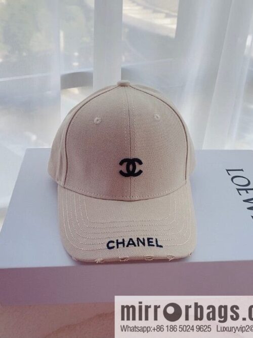 Chanel Chanel Autumn Unisex Cap