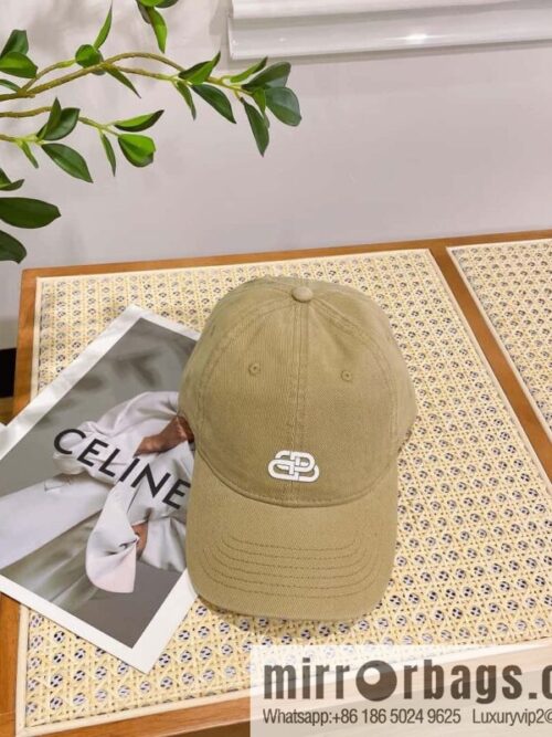 i1676778987_6983_0-800x800hpv42nae2qh12196_20250625170043.jpg Balenciaga three-dimensional relief unisex baseball cap