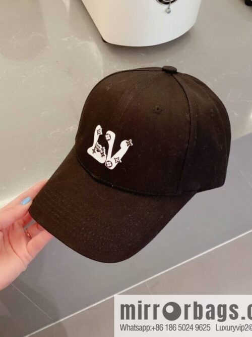 i1677606309_536_8-800x800yagvklp14kr36100_20250626041352.jpg LV Louis Vuitton Unisex Baseball Cap