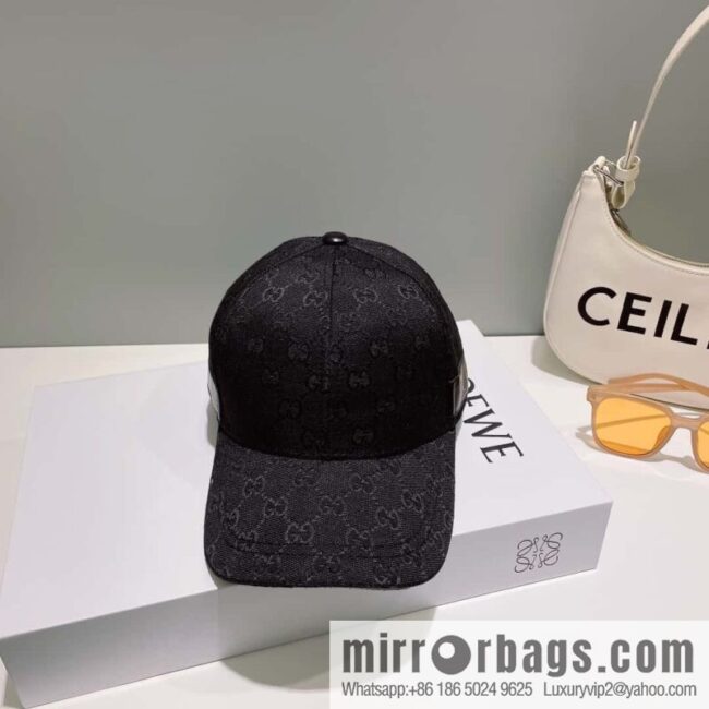 GUCCI Gucci Original Canvas Classic Baseball Cap
