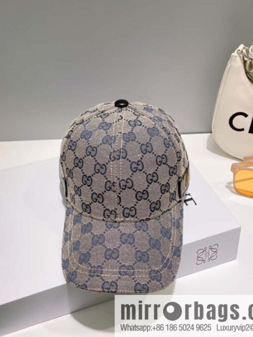 GUCCI Gucci Original Canvas Classic Baseball Cap