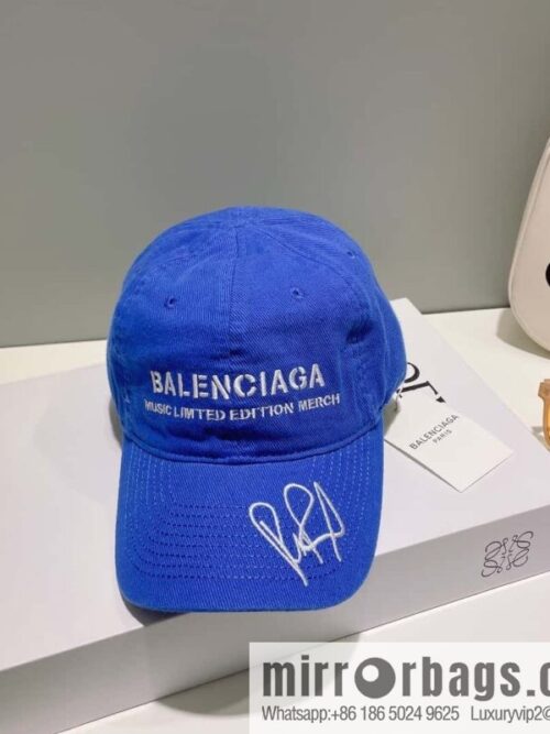 i1678077278_2681_1-800x800d3teu1bes0j35842_20250626040920.jpg BALENCIAGA Balenciaga letter-embroidered baseball cap