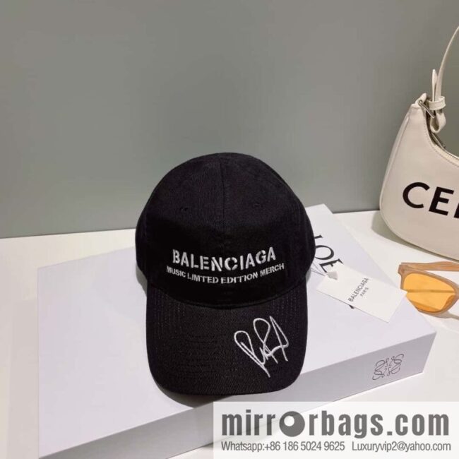 BALENCIAGA Balenciaga letter-embroidered baseball cap