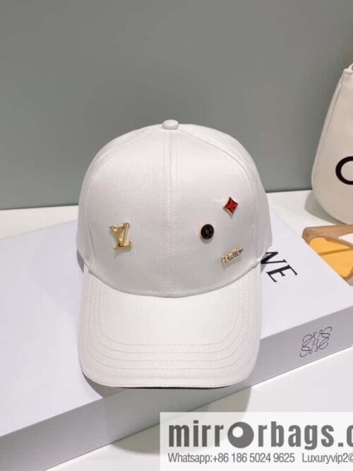 i1678164097_7661_0-800x800t4yv5b4nl5323900_20250625225801.jpg LV Louis Vuitton 2023 new baseball cap