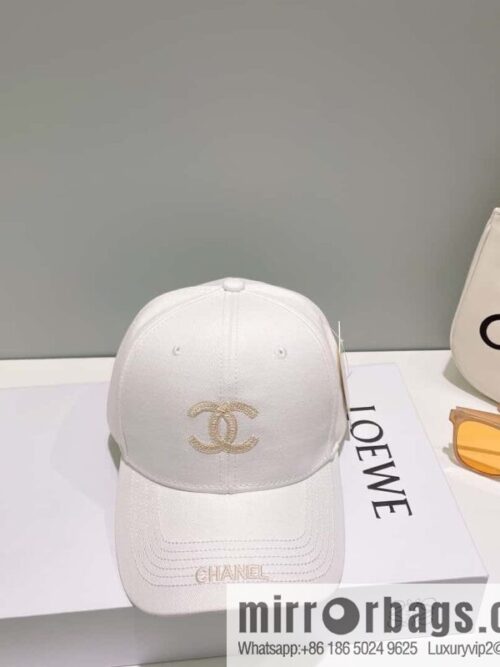 i1680405825_4716_0-800x800orhiefjfj2h35386_20250626035935.jpg Chanel\'s new simple embroidered logo baseball cap
