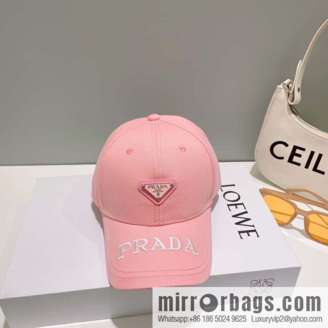 PRADA Prada spring and summer new big-name embroidered baseball cap