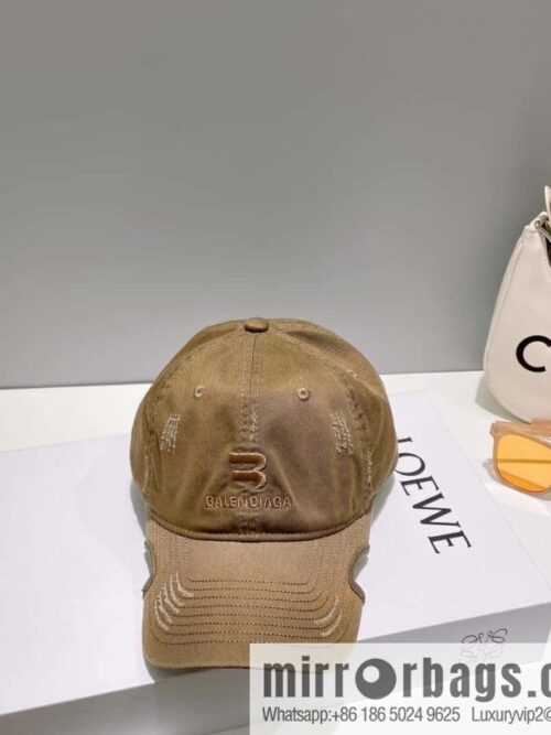 i1681354596_5073_0-800x800b23uxogjzyd24217_20250625230918.jpg Balenciaga Embroidered letter logo baseball cap