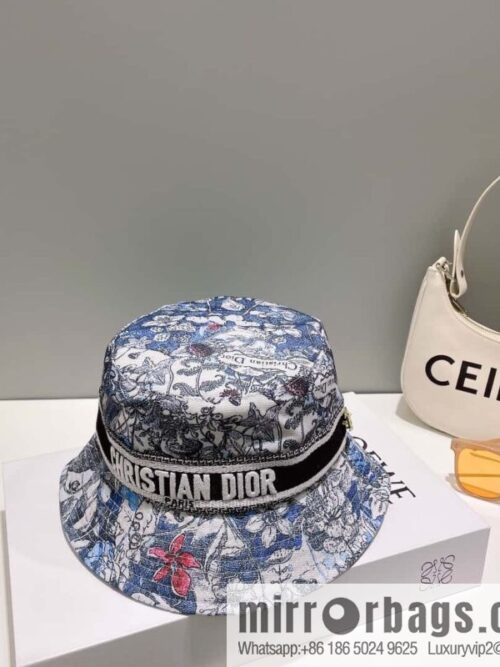 i1683181237_6500_0-800x800r5usbs0rz5t24139_20250625230642.jpg Dior floral unisex bucket hat