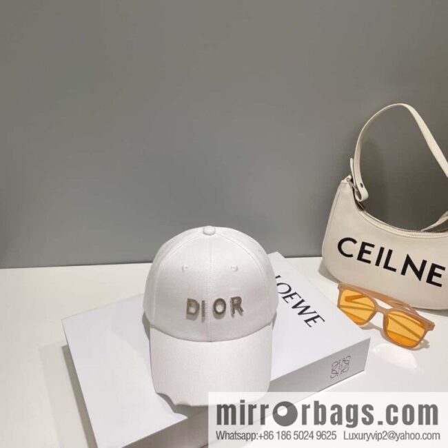 Dior 2023 new walking embroidered baseball cap