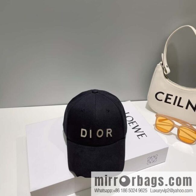 Dior 2023 new walking embroidered baseball cap