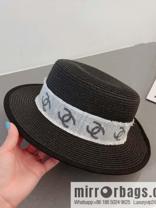i1685891827_5651_1-800x800va2lmhoha0h24468_20250625232342.jpg Chanel Flat Top Hat