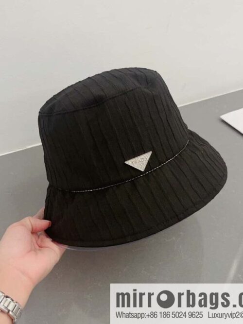 i1686332059_6971_0-800x800x5ysntt2guw12360_20250625171544.jpg Prada bucket hat