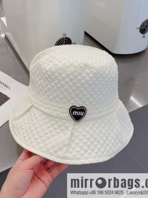 MIUMIU bucket hat