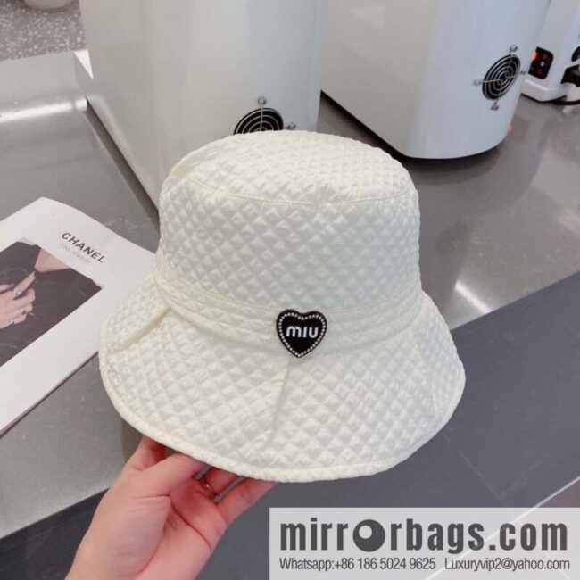 MIUMIU bucket hat