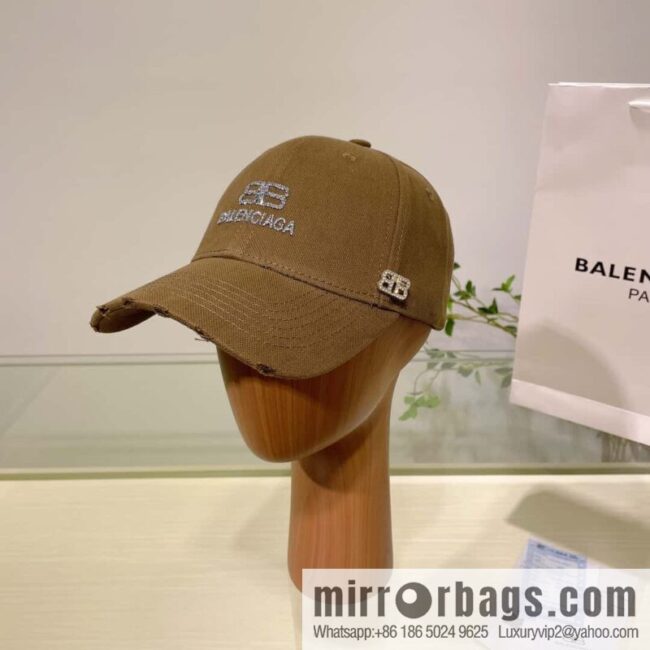 Balenciaga Balenciaga\'s new couple baseball cap