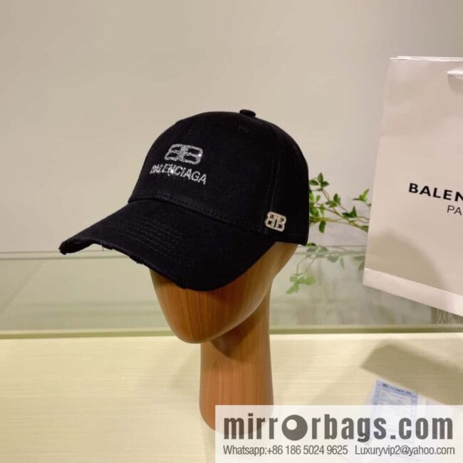Balenciaga Balenciaga\'s new couple baseball cap