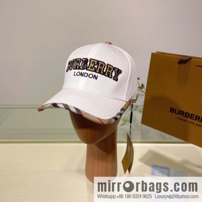 Burberry Burberry three-dimensional embroidery original baseball cap