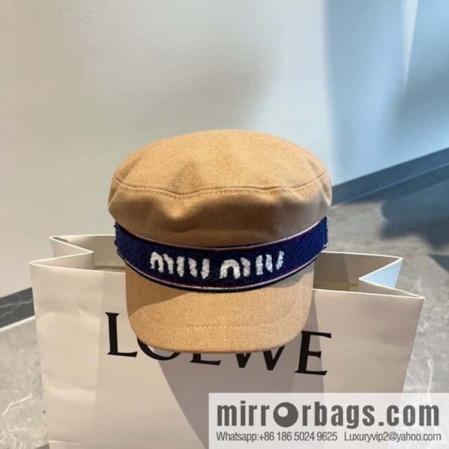 Miu miumiu duck tongue military cap