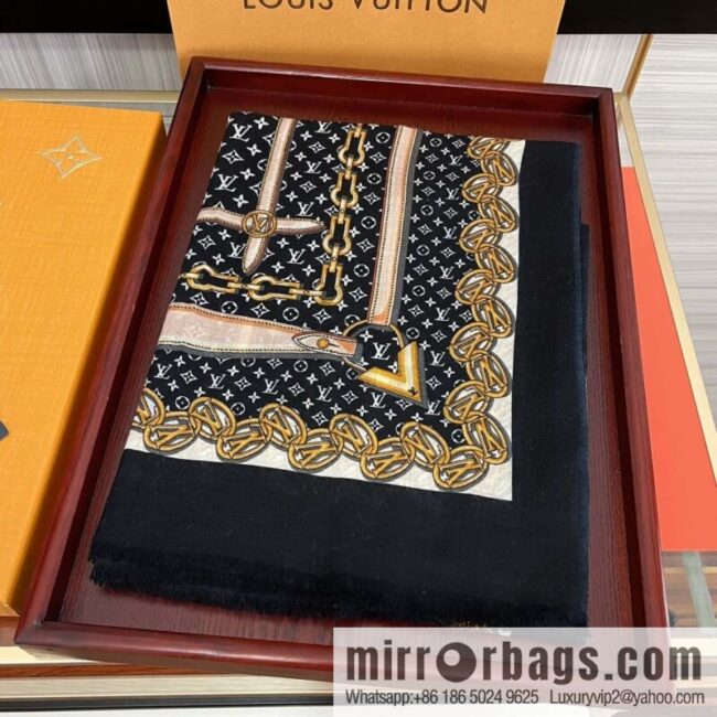 LV Louis Vuitton Double Sided 300 Ring Fleece Long Towel