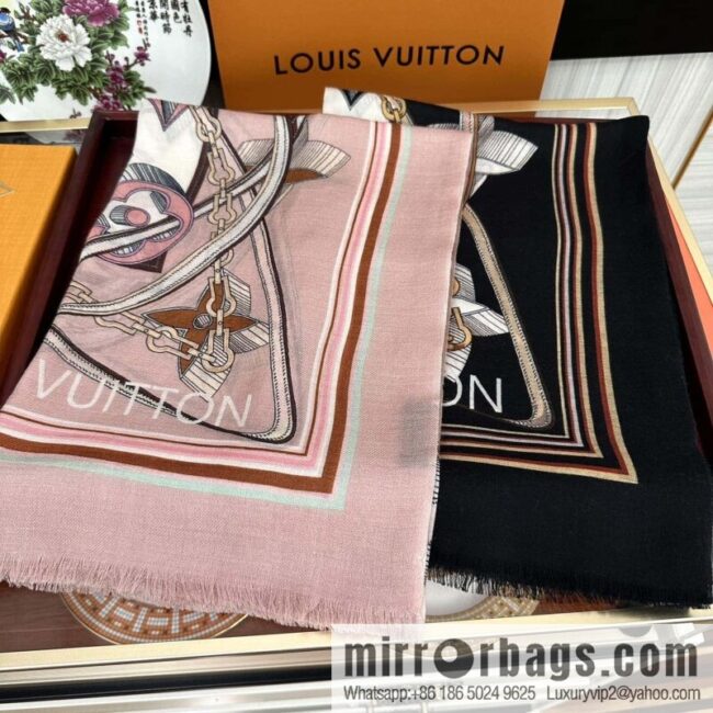 LV Louis Vuitton\'s latest cashmere towel