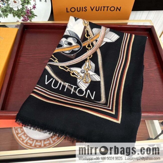 LV Louis Vuitton\'s latest cashmere towel