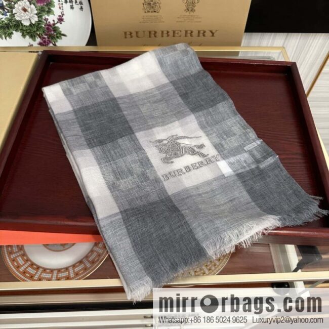 Burberry Inner Mongolia Cashmere Scarf