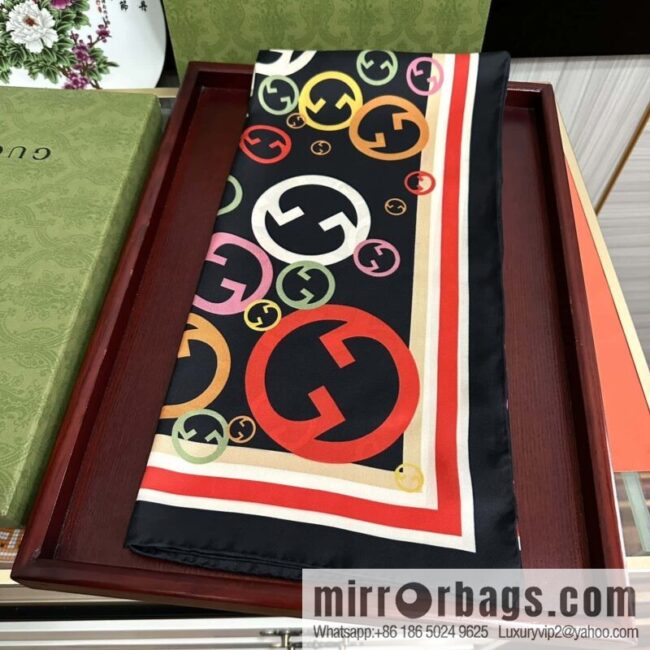 GUCCI Gucci 100% Top Twill Silk Scarf